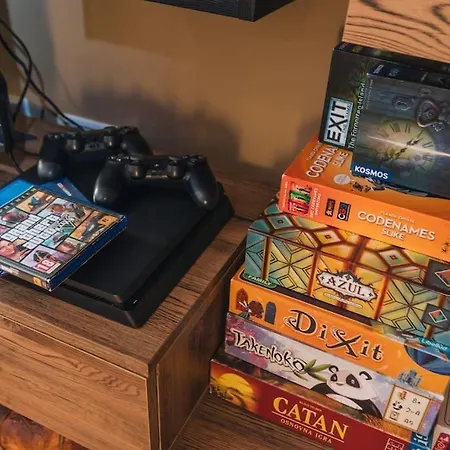Apartment Rest And Fun - Darts, Playstation 4, Board Games